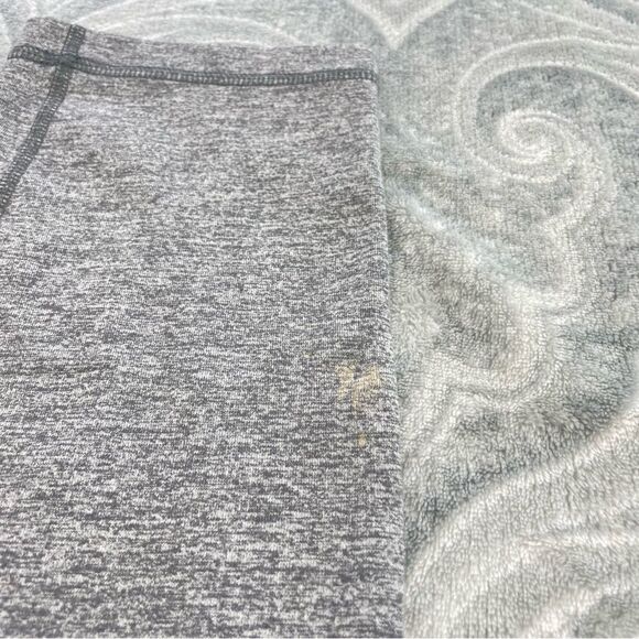 Lululemon Wunder Under Crop  - Picture 6 of 7